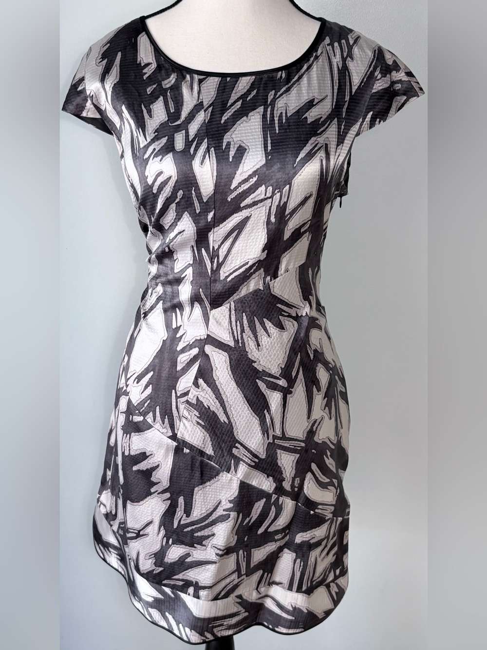 Andrew Marc Black & White Brushstroke Abstract Monochromatic Cap-Sleeve  Dress